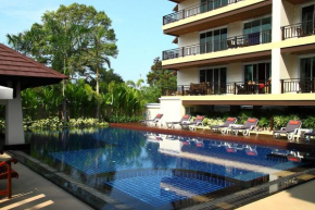 Гостиница Jomtien Beach Penthouses  Ампхое Бангламунг